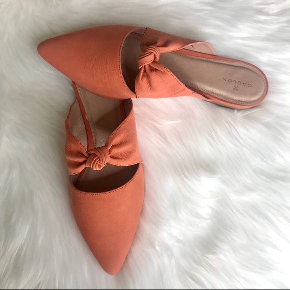 caslon knotted mule